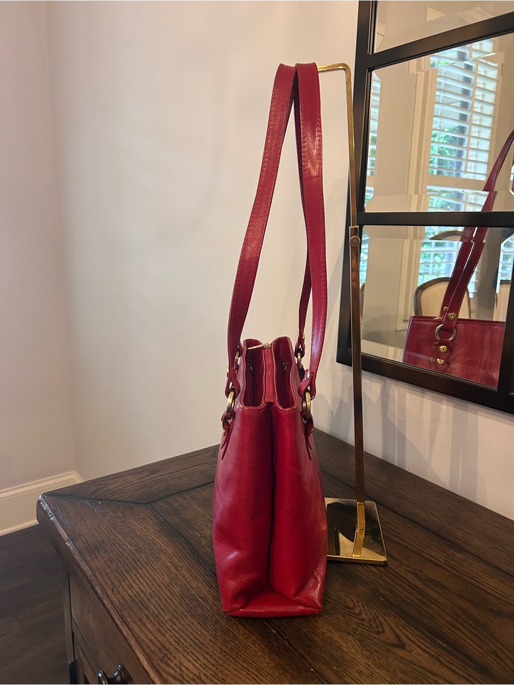 Valentina Italian red leather shoulder bag - Picture 2 of 14